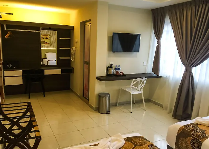Louis Hotel