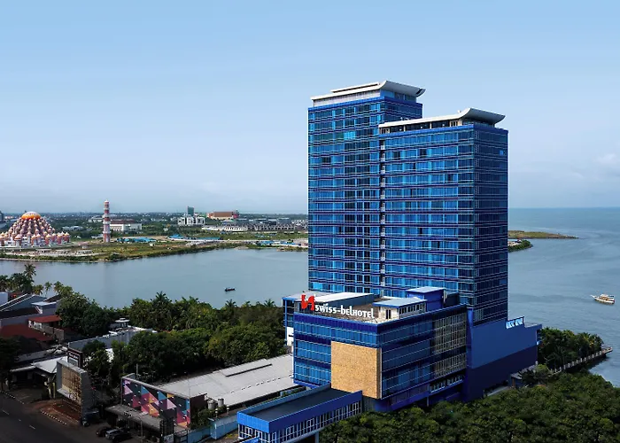 Swiss-Belhotel Waterfront Makassar