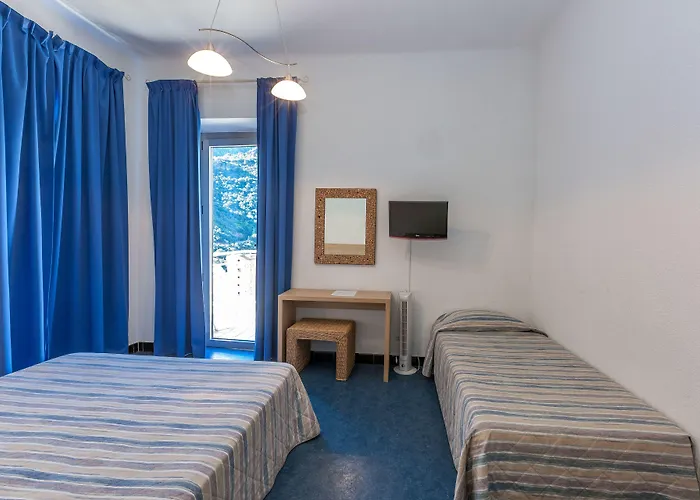 Hotel Colombo- Porto Corse