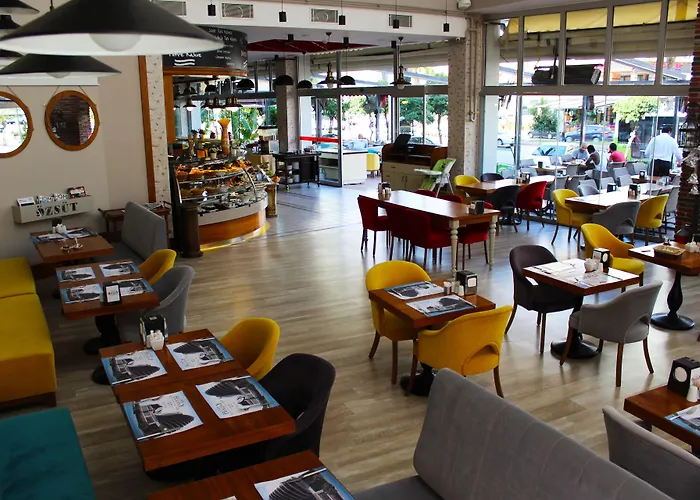 Yol Is Holiday Adana Otel