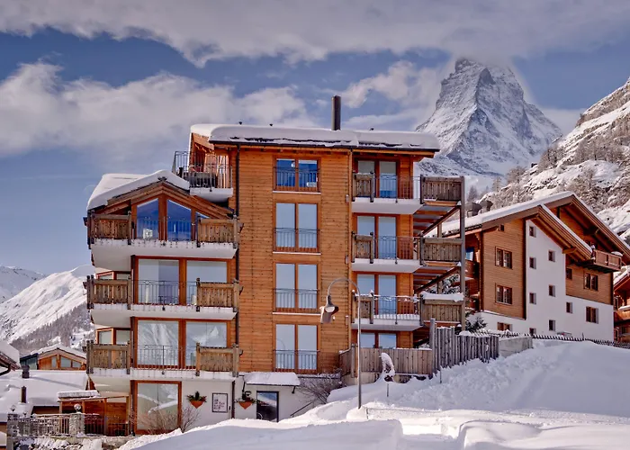 22 Summits Apartments