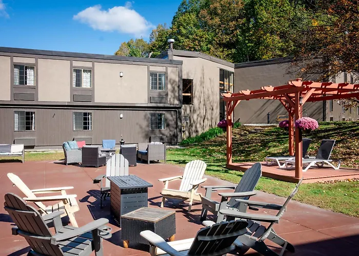 Fireside Inn & Suites West Lebanon