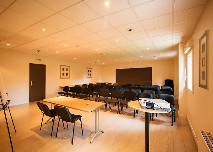 Logis Hôtel Nova RENOVE - Villefranche sur Saône