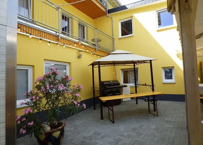 Apado-Hotel Garni