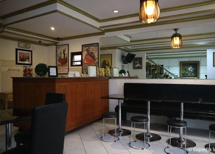 Spring Plaza Hotel