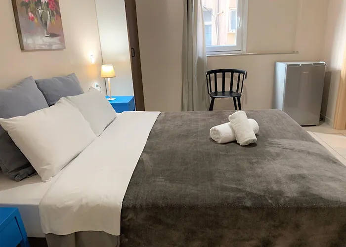 Achillion Hotel Piraeus