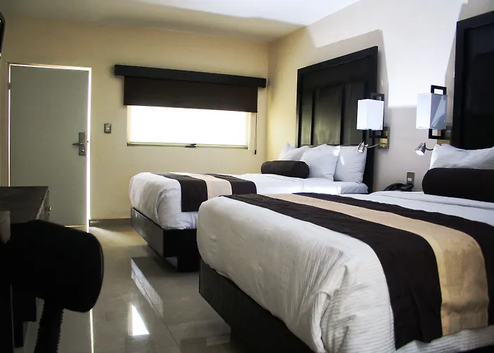 Hotel El Camino Inn & Suites