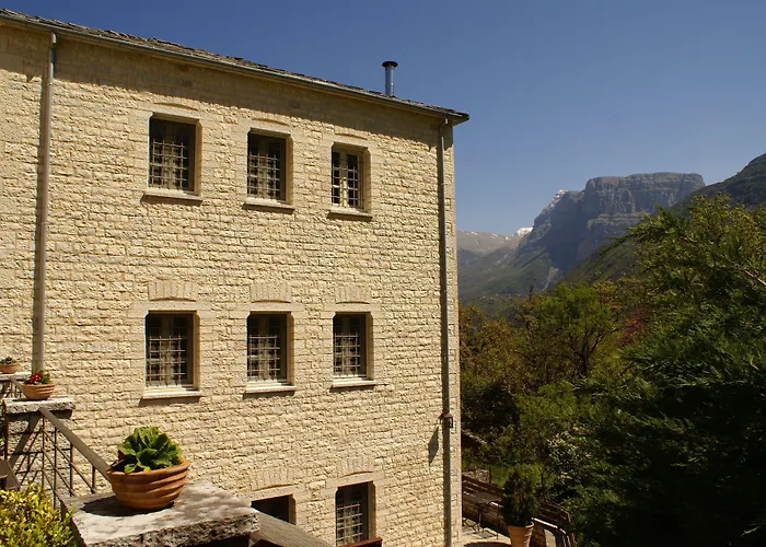 Gamila Rocks Mountain Hotel