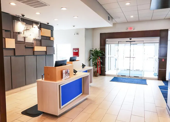 Holiday Inn Express & Suites - Houston Iah - Beltway 8 By Ihg