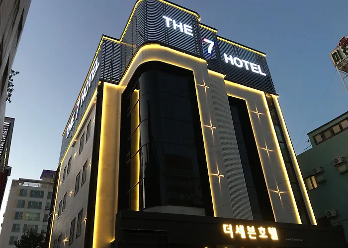 The 7 Hotel