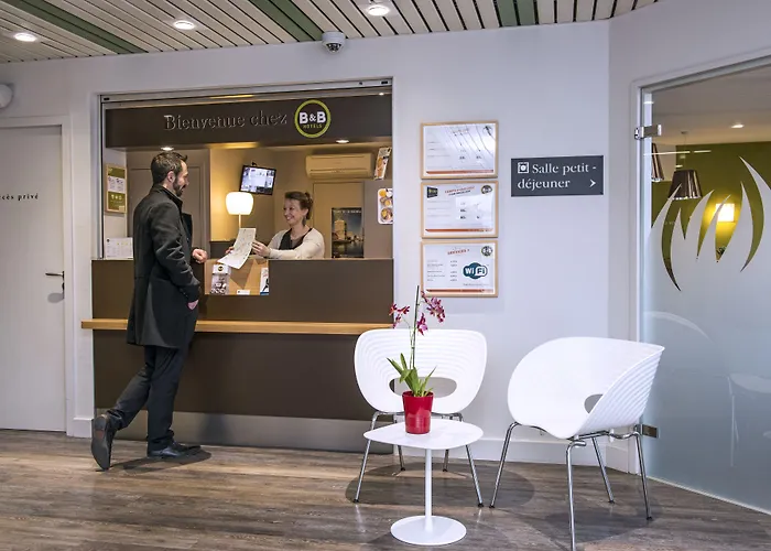 B&B HOTEL La Rochelle Centre 3 étoiles