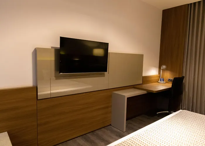 Jl Hotel By Bourbon