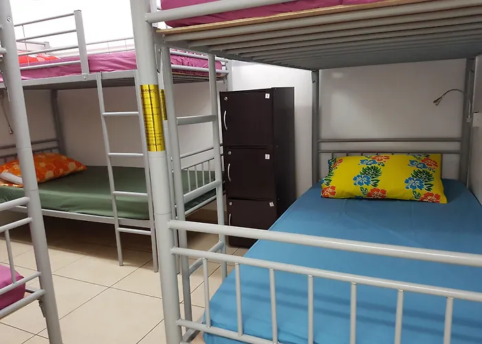 Mahana Lodge Hostel & Backpacker
