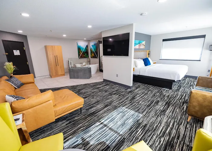 Creekside Hotel & Suites