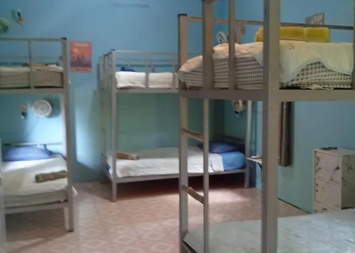 Hill Station Hostel At Chor Chaba