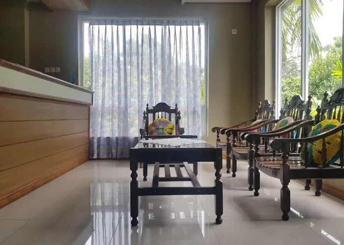 Hotel O Subur