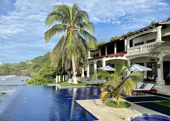 Vista Las Olas Resort