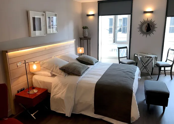 LOGIS Hotel-Restaurant Le Relais d'Aligre
