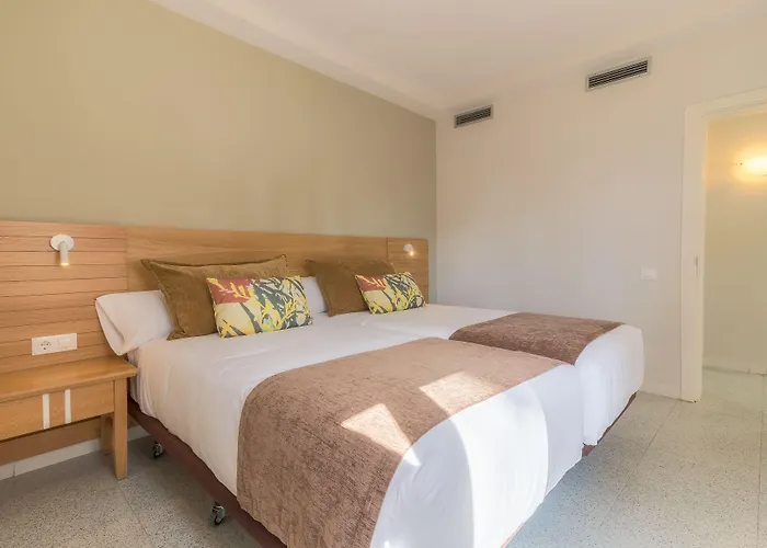 Hotel LIVVO Koala Garden