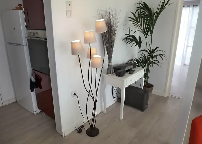 Le 81 Hotel