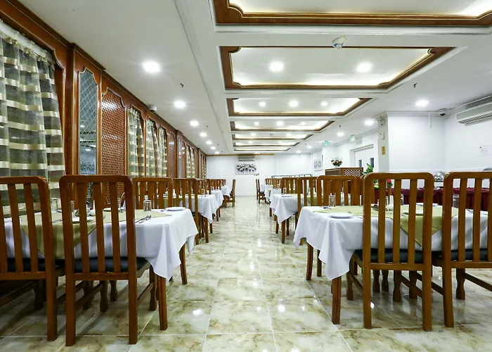 La Villa Suites Hotel