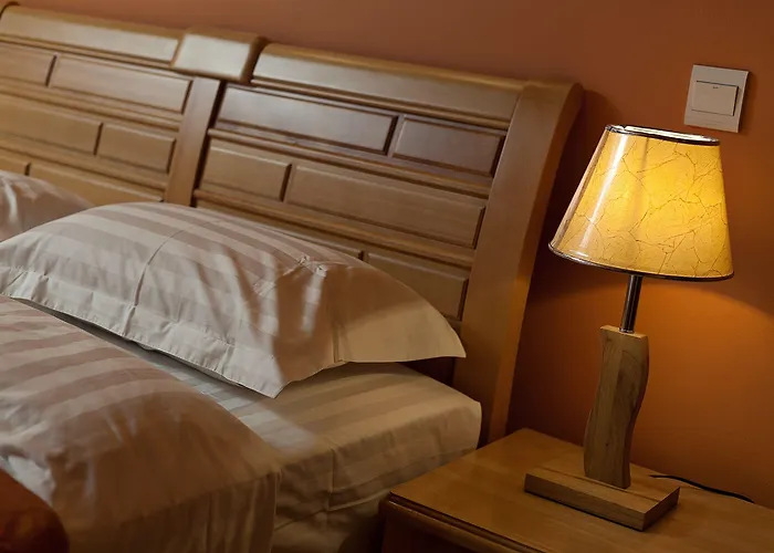 Otroiza Hotel