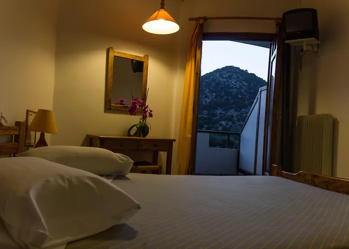 Neos Omalos Hotel