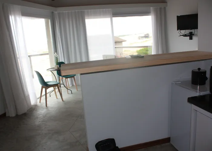 Maradentro Apart Hotel & Suites
