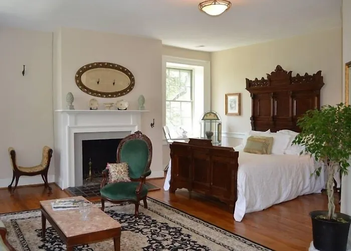 Inn At Springfield Manor- Adults Only