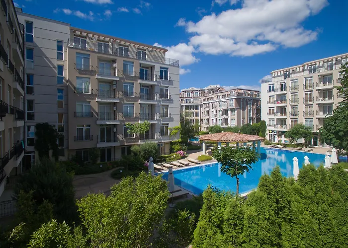 Dawn Park Complex