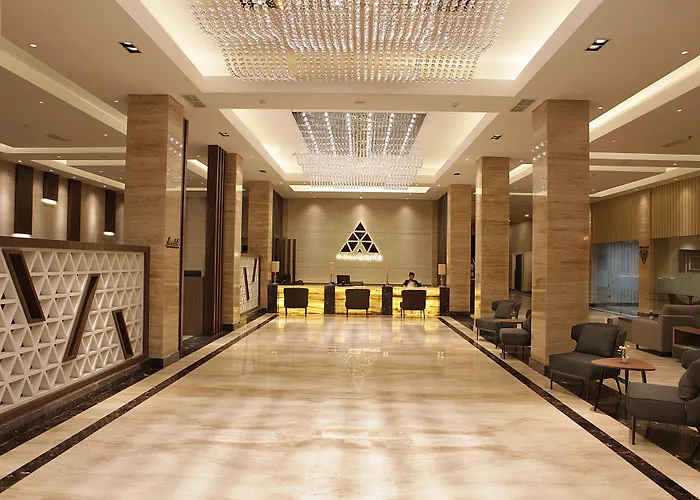 Pyramid Suites Hotel