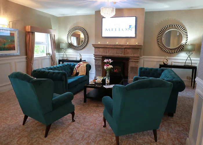 Mellon Country Inn Hotel