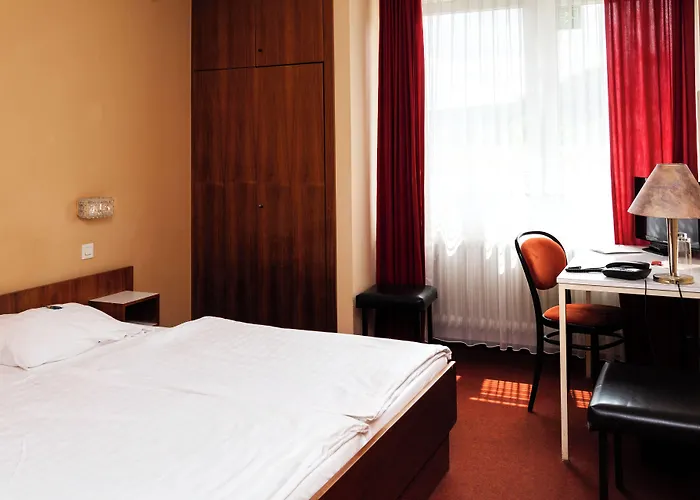 Hotel Meran Hallenbad & Sauna