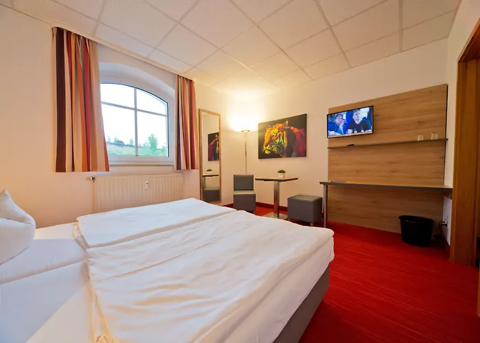 City Hotel