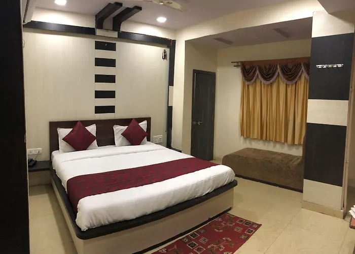 Hotel Satpura Safari