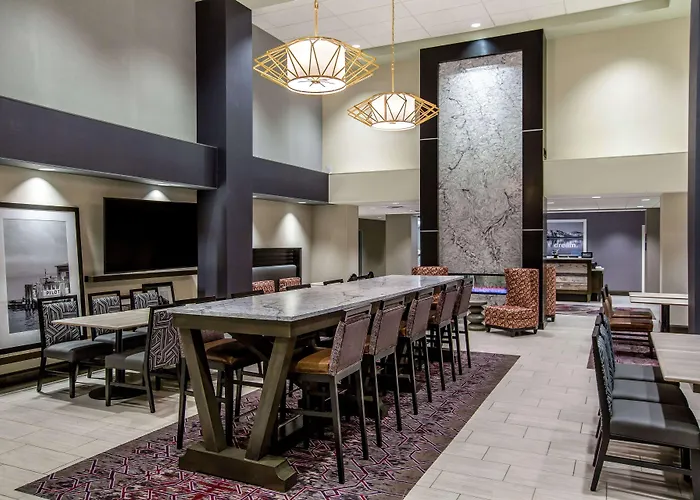 Hampton Inn & Suites Reno/Sparks