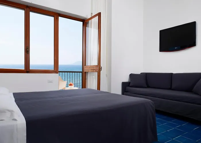 Hotel La Playa