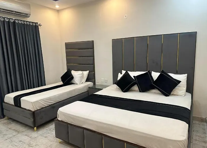 Pearl Galaxy Family Guest House
