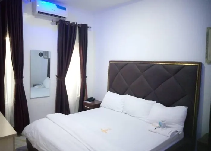 The Cartwright Suites And Lounge