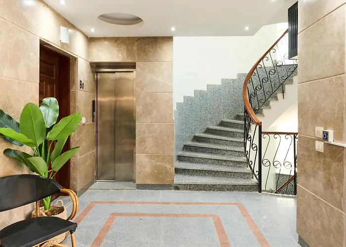 Jira Inn Hotel - چيران