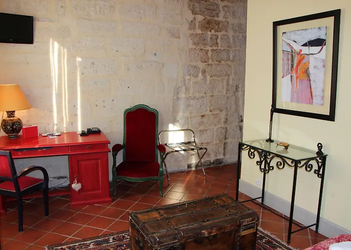 Hostellerie Et La Parenthese Uzes