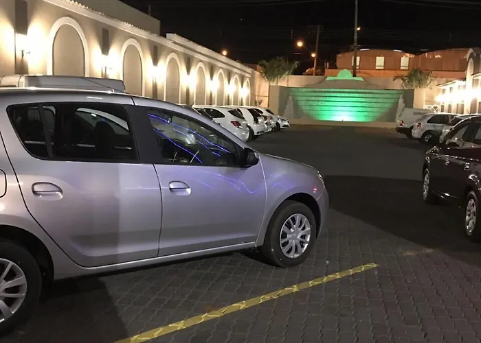 Hotel Oeste Plaza