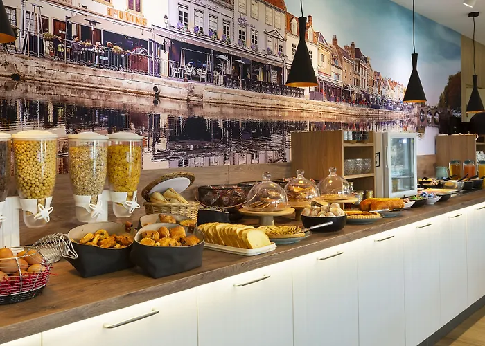 Brit Hotel Confort Amiens