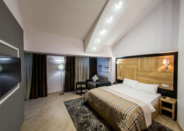 Mon Ami Villa