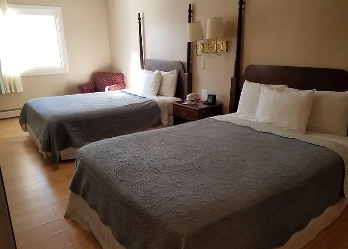 Vacationland Inn & Suites