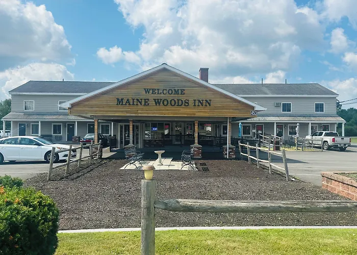 Vacationland Inn & Suites