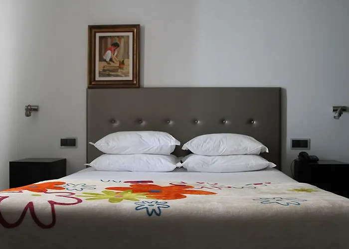 Lazza Hotel