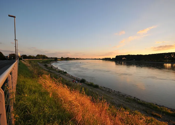 Hotel&Restaurant Zum Vater Rhein
