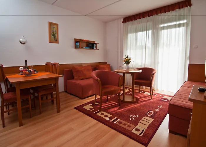 Napfeny Hotel