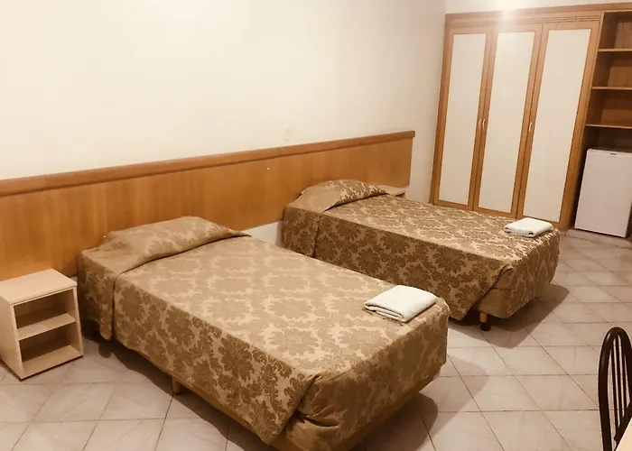 Hotel Diplomat By Bsb Inn